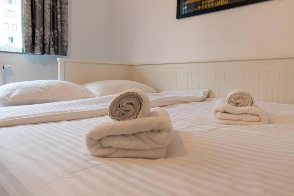 Arte - 2 Bedroom Apartment Near Coresi Mall With Free Parking Braşov Exteriör bild