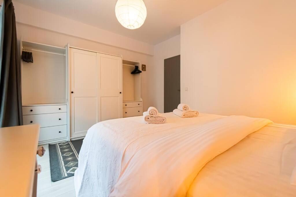 Arte - 2 Bedroom Apartment Near Coresi Mall With Free Parking Braşov Exteriör bild